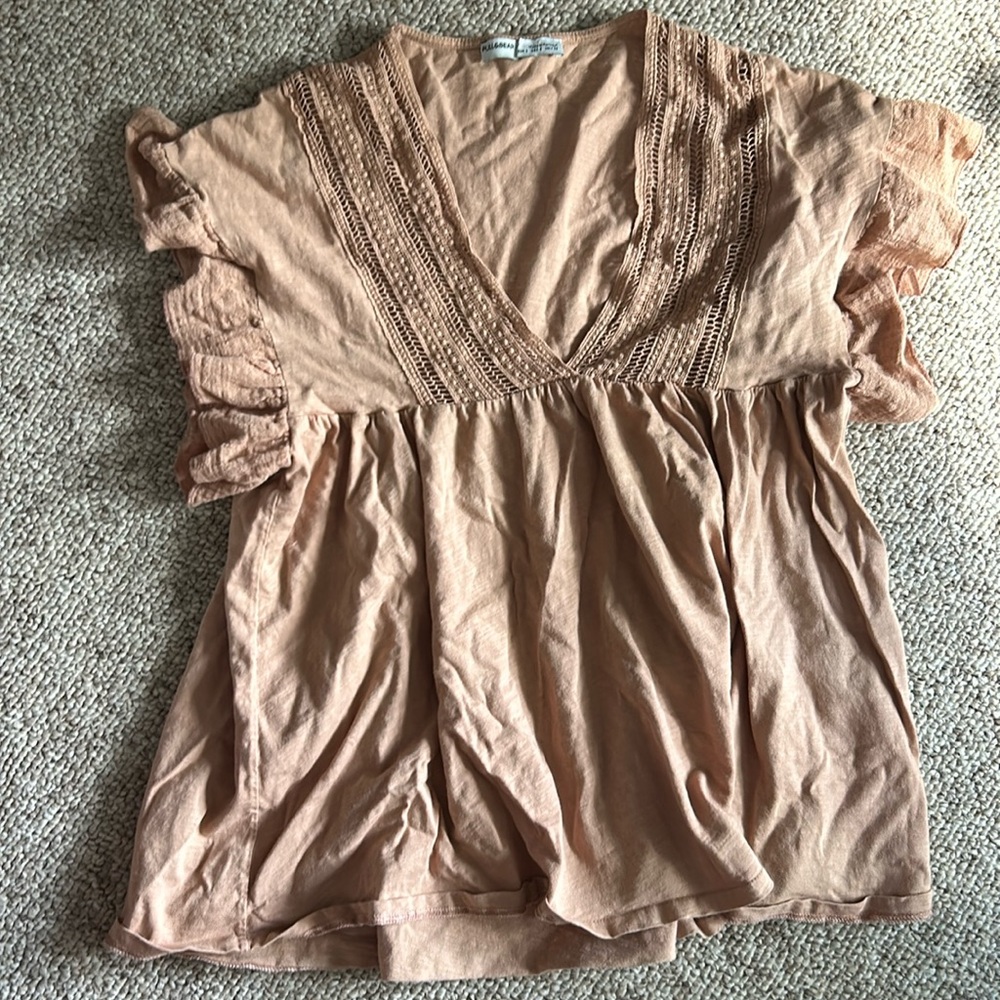 Pull+Bear tan crochet ruffle sleeve vneck babydoll top small light tan cream